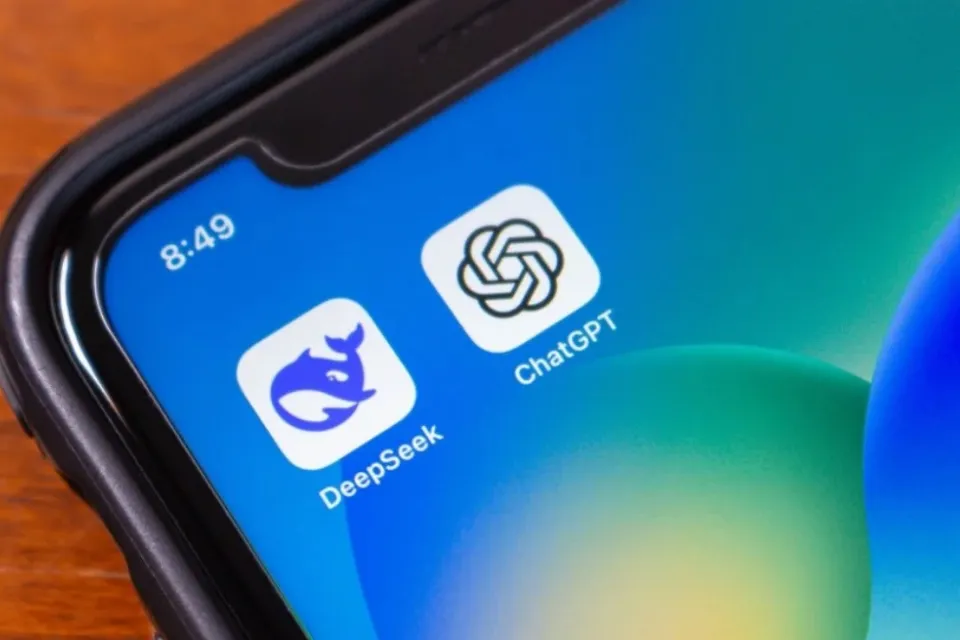 DeepSeek - ChatGPT - aplicación móvil - El Economista 