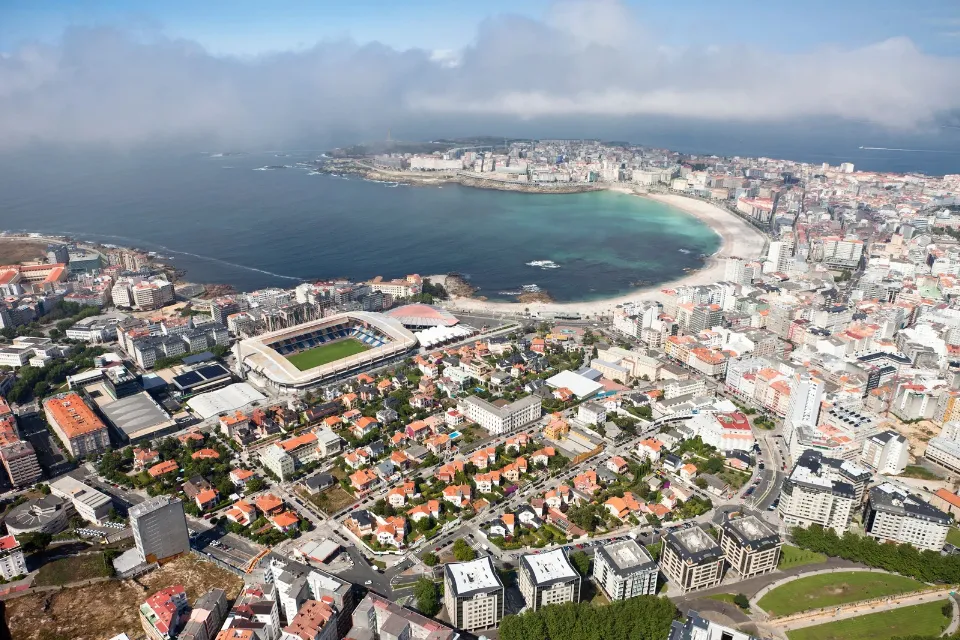 A Coruña, la joya secreta de España  La joya secreta de España para viajar con poco presupuesto