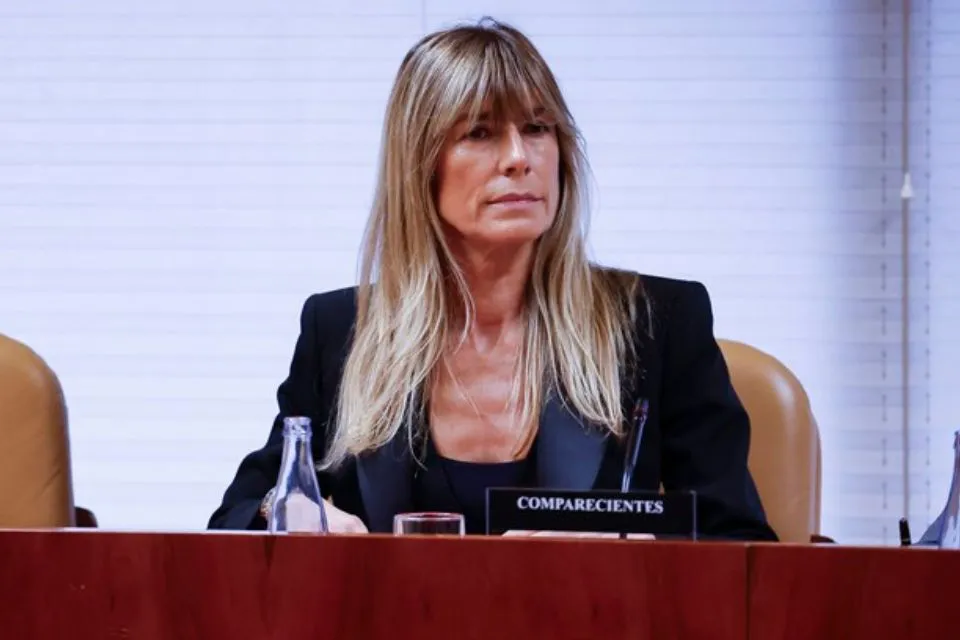 Begoña Gómez|Foto: EFE/Javier Lizón Caso Begoña Gómez: cuestionan la «asombrosa interpretación» del juez para indagar sobre Air Europa