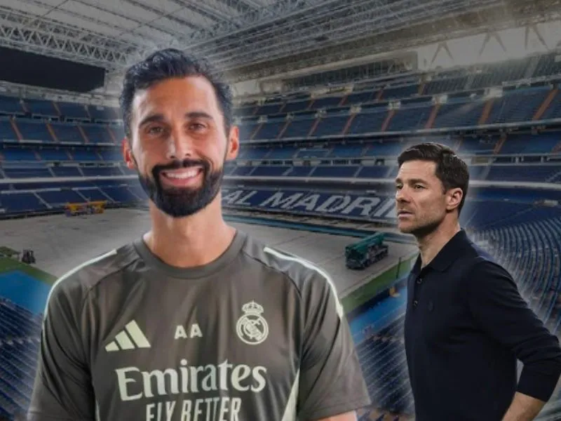 alvaro-arbeloa-sustituye-xabi-alonso-entrenador-real-madrid Tras perder la final de la Supercopa, el Real Madrid cesa a Xabi Alonso por la falta de sintonía con el vestuario. Álvaro Arbeloa asume el mando del primer equipo