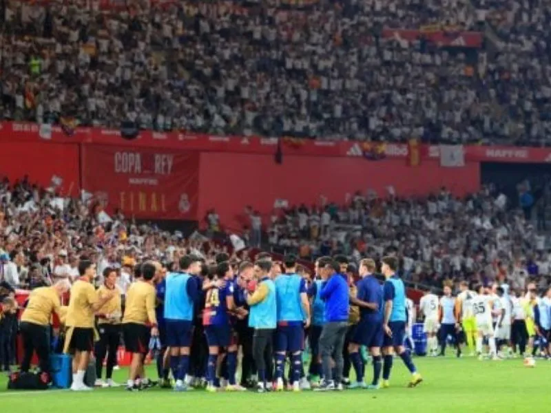 copa-del-rey-octavos-2026-emparejamientos|Foto: OK Diario/Getty Real Madrid y Barcelona se medirán a Albacete y Racing de Santander en los octavos de la Copa del Rey, que se disputan entre el 13 y el 15 de enero