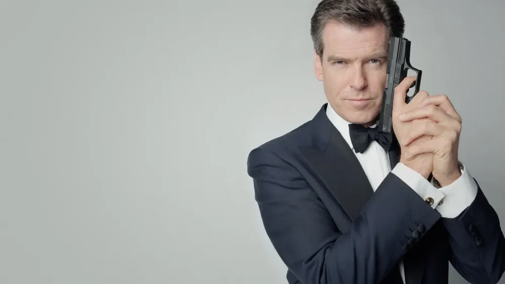Pierce Brosnan como James Bond|Foto: Pomidorovich / Goodfon Mientras Amazon MGM Studios planea el futuro de 007, los actores discuten sobre sexismo, reinvención y la polémica posibilidad de un James Bond mujer.