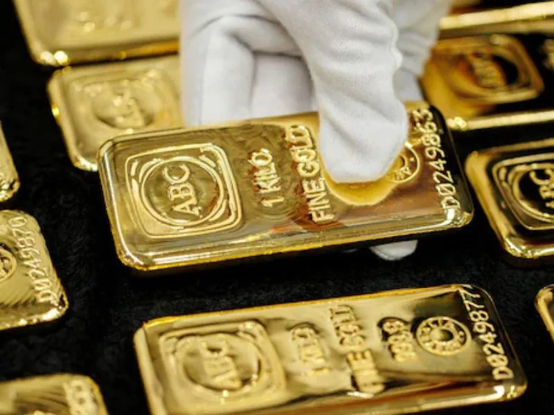 oro-maximo-historico-eeuu-venezuela|Foto: Bloomberg/Brendon Thorne El oro se acerca a máximos históricos impulsado por la inflación en EEUU y la crisis con Venezuela

