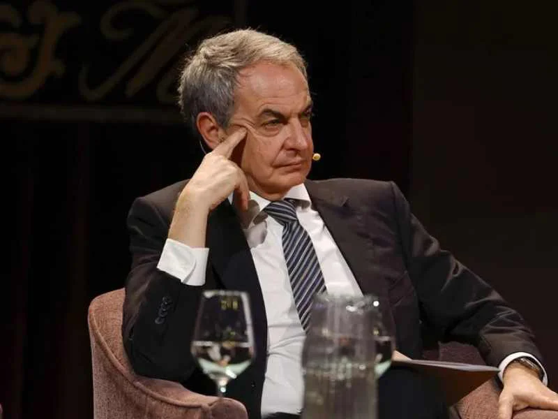 Joyas de Zapatero habrían sido una mordida por el AVE a La Meca|Foto: EFE 