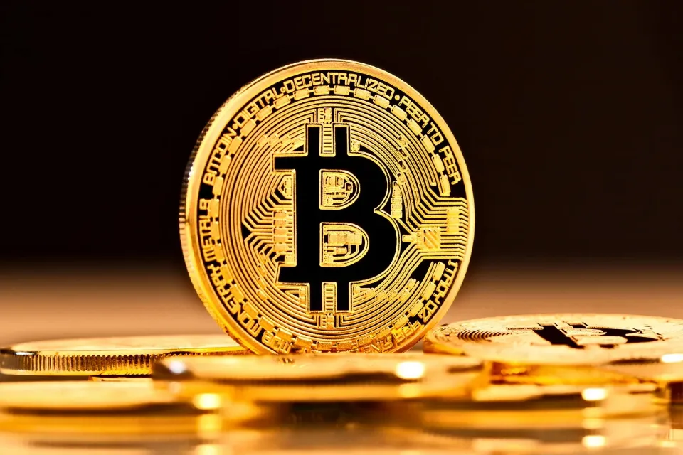 El bitcóin alcanza nuevo máximo histórico cerca de los $112.000 El bitcóin alcanza nuevo máximo histórico cerca de los $112.000