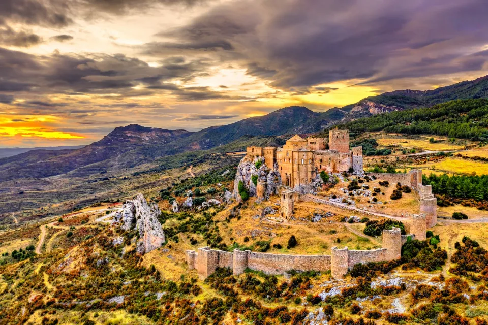 Castillos y fiestas populares en Aragón Castillos y fiestas populares entre los mejores planes de verano en Aragón