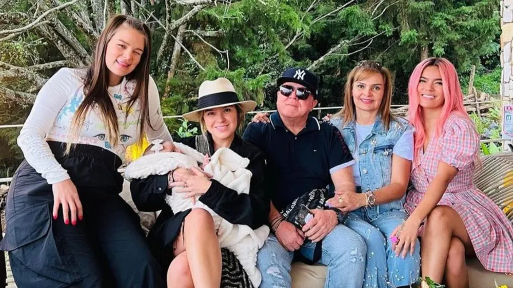 Familia de Karol G Foto: Instagram de Jessica Giraldo