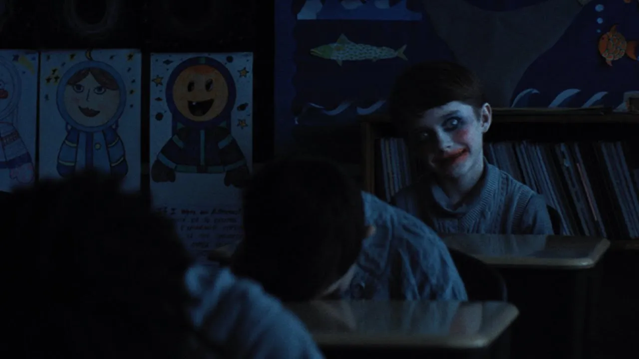 Segmento del trailer de la película del cine de terror "Weapons"|Foto: Youtube / Warner Bros Pictures. El cine de terror domina la taquilla de 2025 con una amplia variedad de producciones, destacando el éxito de "Weapons" que lideró la recaudación con 43,5 millones de dólares en su primer fin de semana.