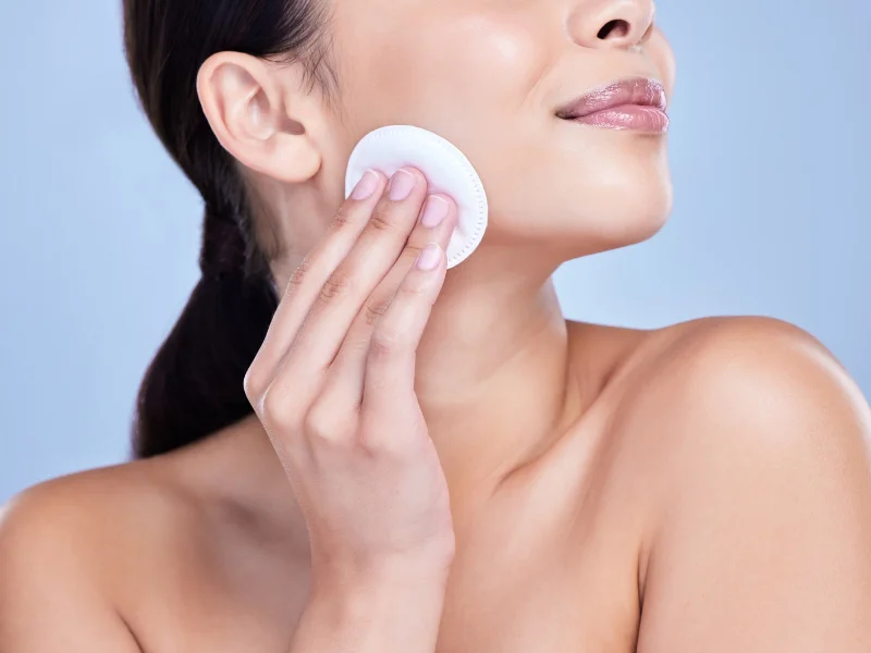 Guía de cuidado facial: productos clave para la piel