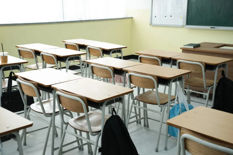 El 80% de los profesores españoles cree que sus alumnos rinden poco El 80% de los profesores españoles cree que sus alumnos rinden poco, frente al 19% en Italia 
