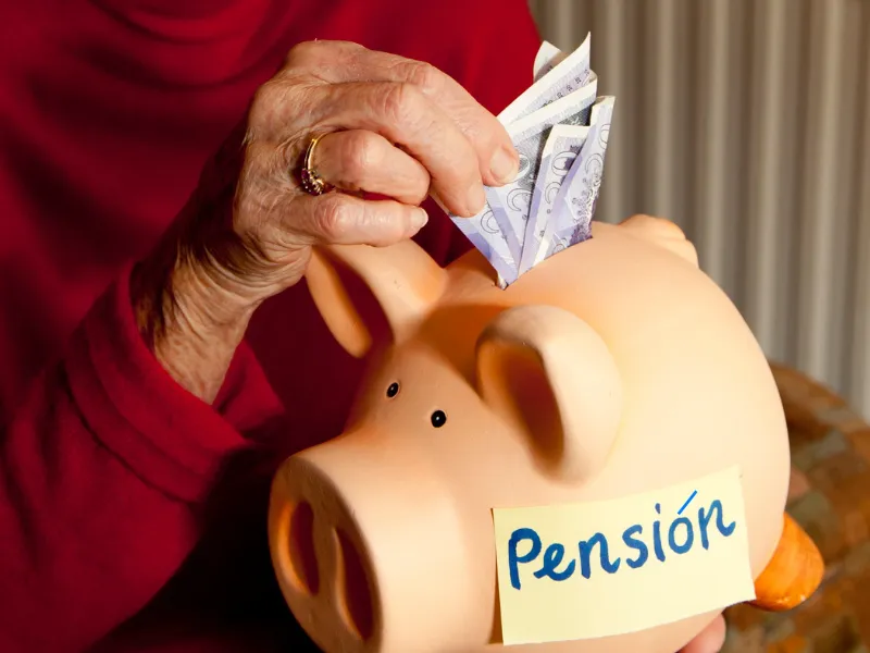 calendario-cobro-pensiones-enero-2026-bancos-españoles Consulta el calendario de cobro de las pensiones de enero 2026 en CaixaBank, Santander, BBVA e ING. Descubre las fechas exactas y el impacto de la subida del IPC
