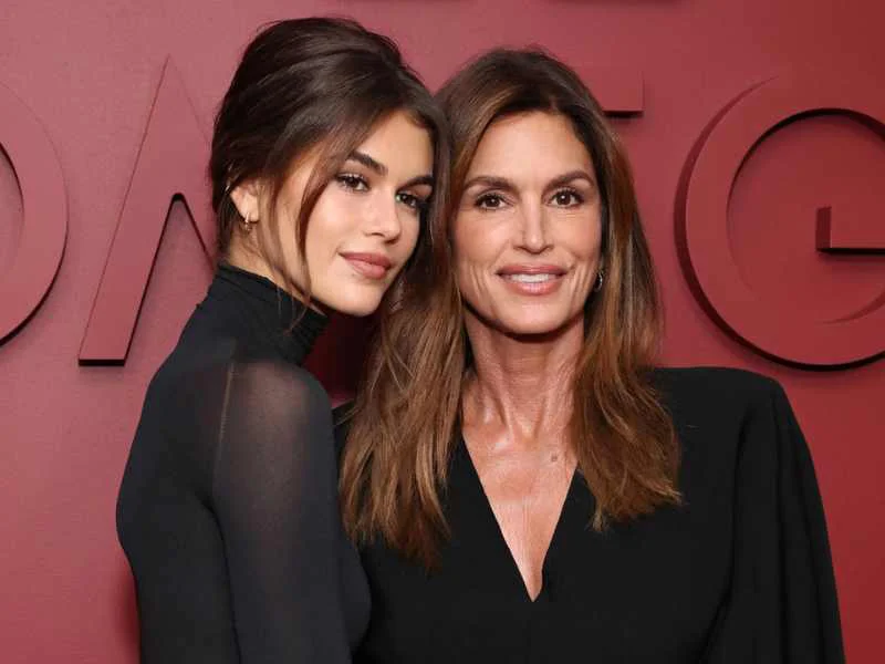 Cindy Crawford y Kaia Gerber despiden a Presley Gerber|Foto: Getty Images