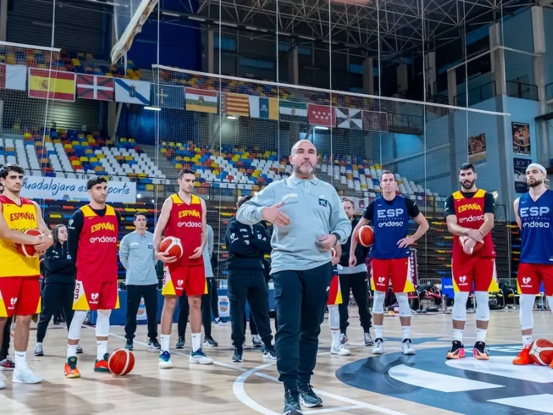 chus-mateo-seleccion-espanola-baloncesto|Foto: AS/FEB Chus Mateo debuta como seleccionador nacional en Guadalajara y pide mantener la esencia histórica del baloncesto de España

