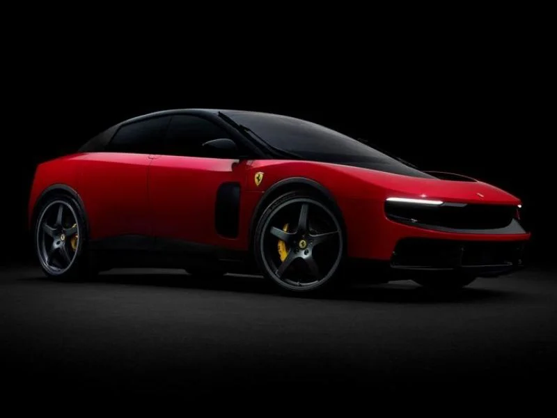 coche-deportivo-electrico-rojo-estacionado|Foto: Ferrari Press Office/AFP