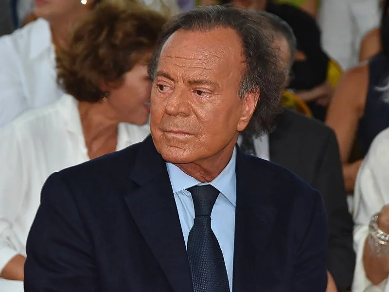 Dos extrabajadoras se querellan contra Julio Iglesias|Foto: Gtres 