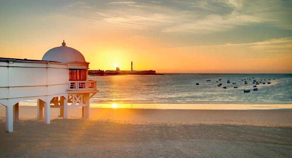 Playa_de_La_Caleta_Cadiz (1)