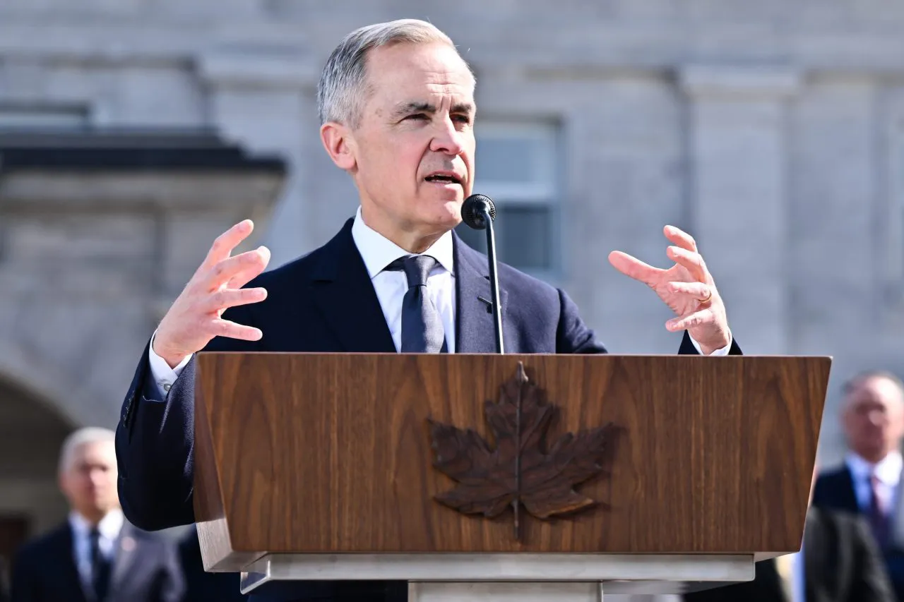 Primer ministro canadiense, Mark Carney, viaja a Francia y Londres | Foto: Getty Images / Minas Panagiotakis Mark Carnet, el nuevo primer ministro de Canadá, ha iniciado su primer viaje al extranjero con una gira en la que tendrá parada en París y Londres