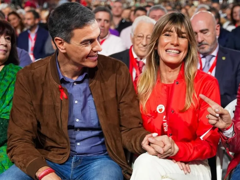 El presidente del Gobierno, Pedro Sánchez, y su esposa, Begoña Gómez|Foto: Europa Press El juez Peinado ordena analizar los correos de Begoña Gómez y adelanta su declaración