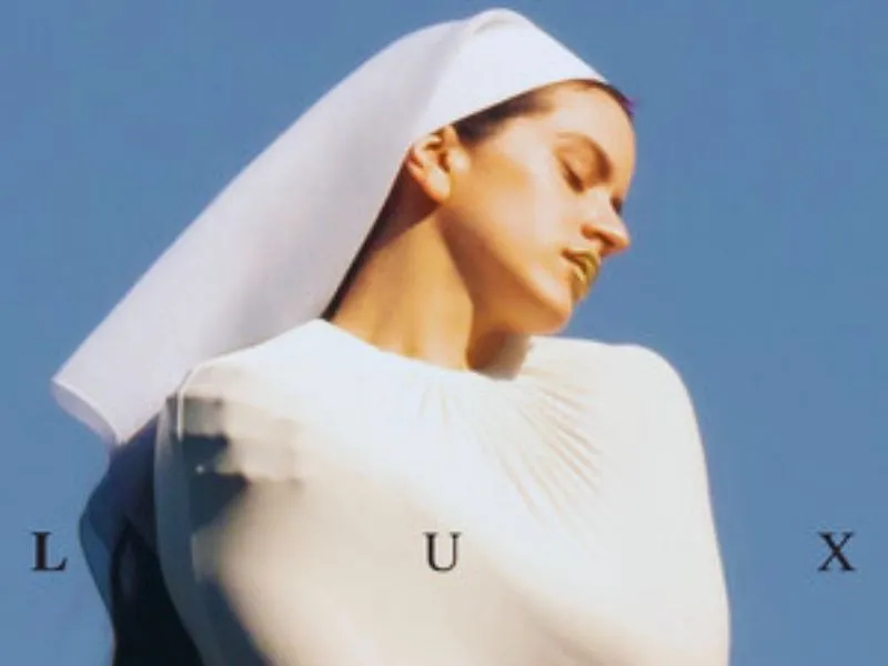 rosalia-la-perla-videoclip-lux|Foto: Spotify  Rosalía estrena el videoclip de “La Perla”, cargado de simbolismo y parte de su álbum LUX, reconocido como uno de los mejores del año