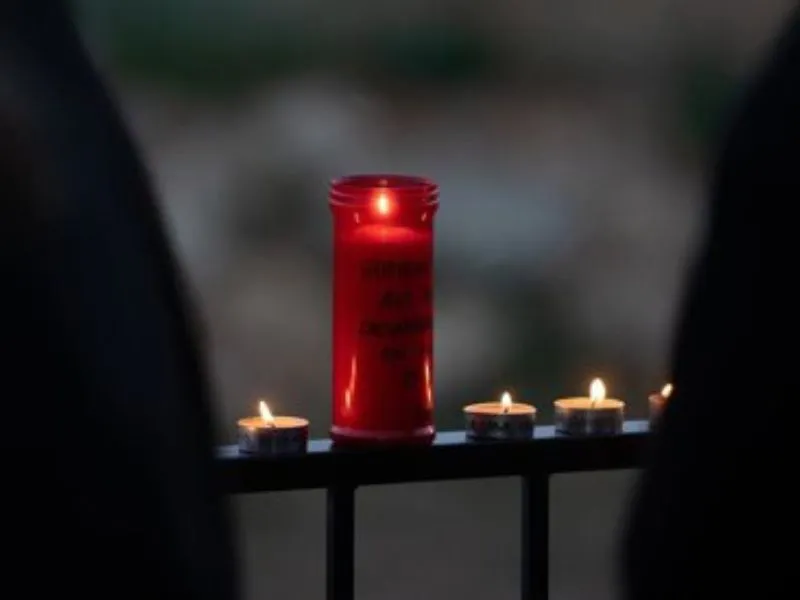 Velas para homenajear a las víctimas de la Dana|Foto: Europa Press/Jorge Gil  Primer aniversario de la Dana en Valencia: víctimas "luchan por la verdad y la justicia" 

