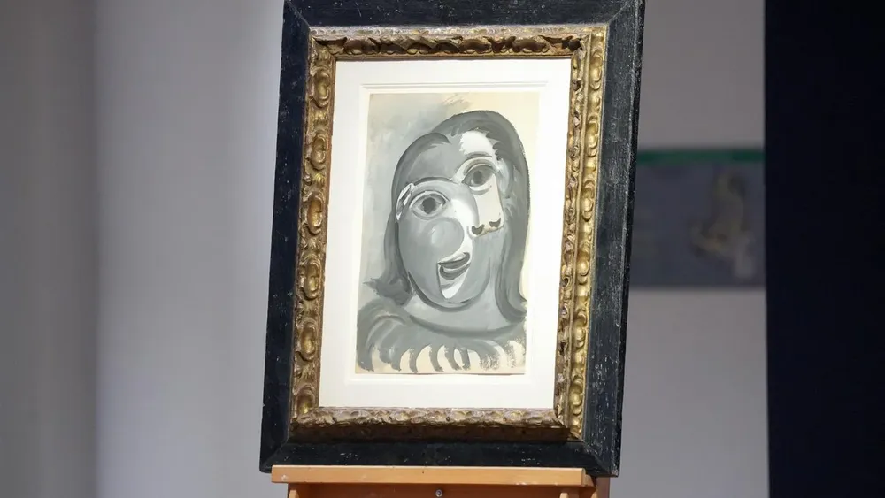 "Tête de Femme", de Pablo Picasso | Foto: Anne-Sophie Guebey / Bestimage 