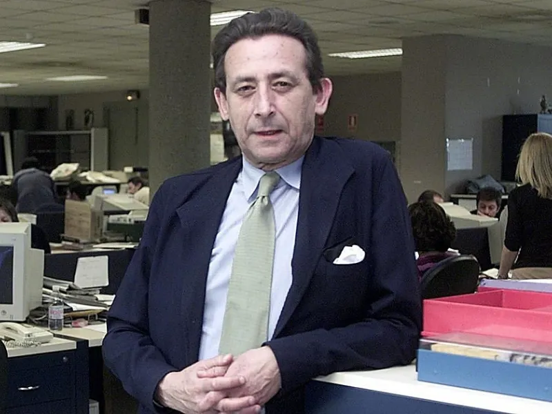 alfonso-ussia-periodista-espanol-fallecimiento|Foto: ABC Alfonso Ussía, escritor y periodista, fallece a los 77 años dejando un legado de sátira y crítica mordaz