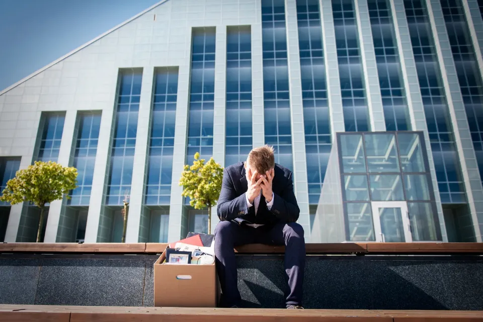 El desempleo en la eurozona subió  El desempleo en la eurozona subió en 83.000 personas en marzo