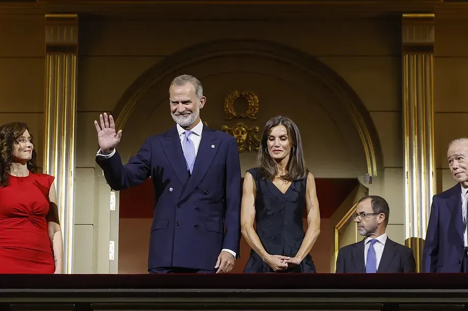 Los Reyes Felipe VI y Letizia, en el palco del Teatro Real POOL