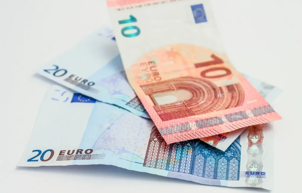 dinero euros