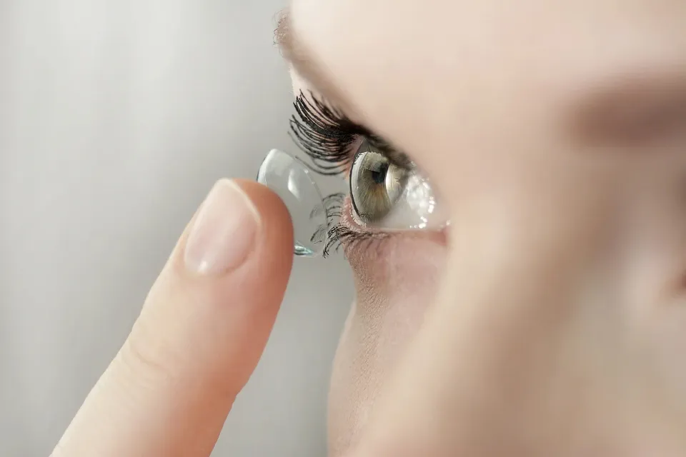 Crean unas lentillas infrarrojas que permiten ver en la oscuridad Crean unas lentillas infrarrojas que permiten ver en la oscuridad